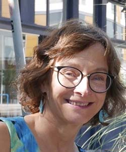Rev. Laurie Newman : Pastor